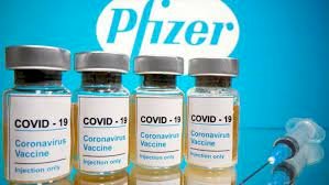 Pfizer ең әуелі кімге салынады?