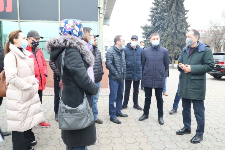 Б. Сағынтаев залалды қалпына келтіру мәселелері бойынша кәсіпкерлермен кездесті