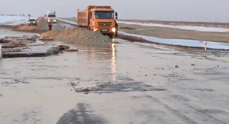 Қазақстанда су тасқыны қаупі бар автожол учаскелері тәулік бойы күзетіледі