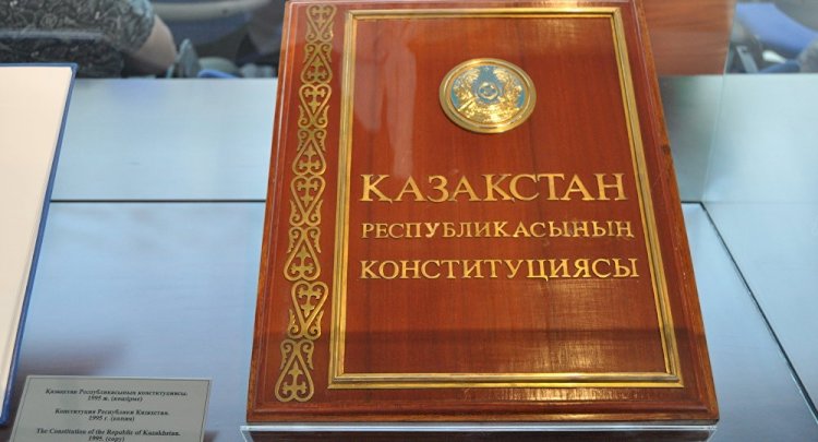 Президент Ата заңға өзгерістер енгізуге қатысты жалпыұлттық референдум өткізуді ұсынды 