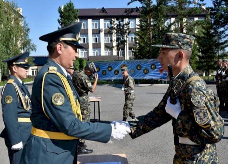 Қырық қазақстандық Түркия мен Ресейдің әскери оқу орындарына түсті