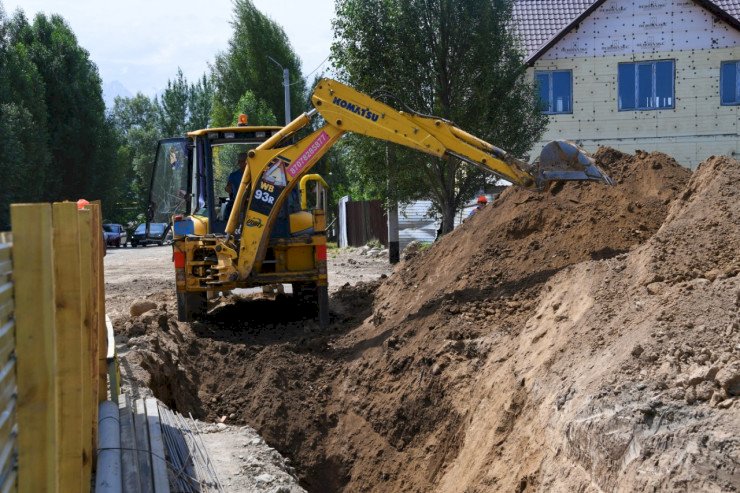 Алатау ауданында жыл соңына дейін 157 шақырымнан астам коммуналдық желі салынады