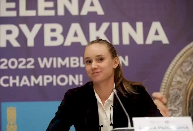 Елена Рыбакина Алматыға келді