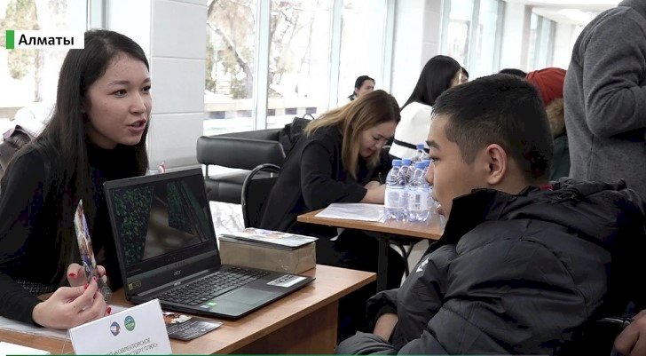 Алматыда бос жұмыс орындарының жәрмеңкесі өтті