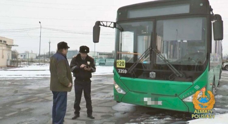 Алматыда жол ережесін өрескел бұзған автобус жүргізушісі жауапқа тартылды