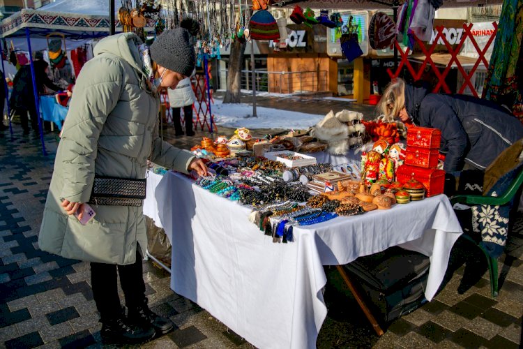 Алматыда қолөнер жәрмеңкесі ашылды