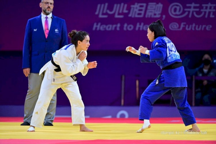 Әбужақынова мен Серікбаев Азия чемпионатының жартылай финалында
