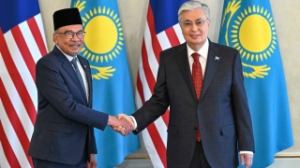 Мемлекет басшысы Малайзия Премьер-министрі Ануар Ибрагиммен кездесті 