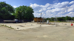 Алматыда сот шешімімен көлік жуу нысаны сүрілді