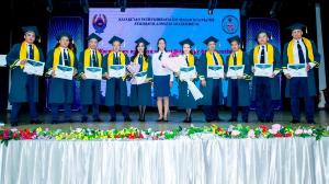 Алматы академиясында докторантура мен магистратура түлектері сертификат пен диплом алды  