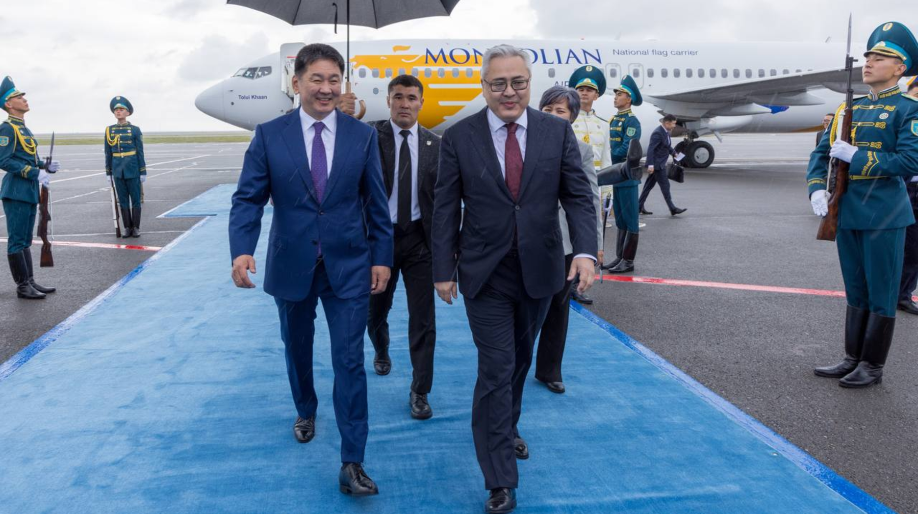 Моңғолия Президенті Астанаға ұшып келді