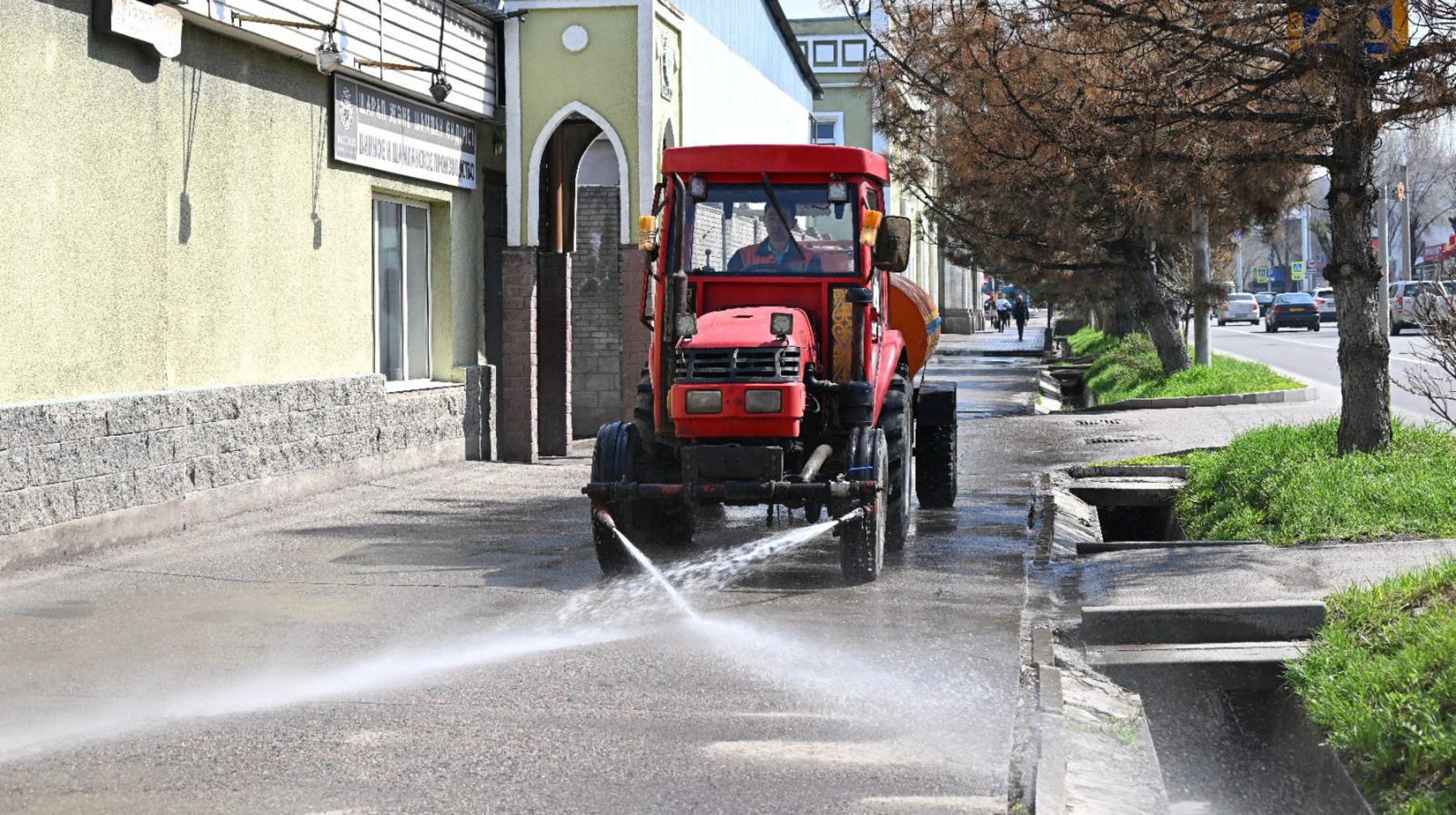 Алматыда тазалық пен көріктендіру шаралары күшейтілді