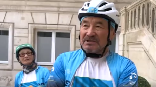 Қазақстандық азамат Олимпиада ойындарын көру үшін Парижге велосипедпен жеткен