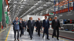 Президент тұрмыстық және электр техникасын шығаратын Silk Road Electronics кәсіпорнына барды