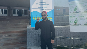 Танымал орындаушылар Алматыдағы сайлау учаскелерінде дауыс береді