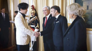 Димаш Құдайберген Франция президентіне алғысын жеткізді