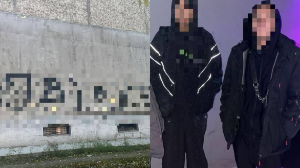 Алматыда “суретшілер” жерасты өткелдерінде есірткі жарнамасын салған 