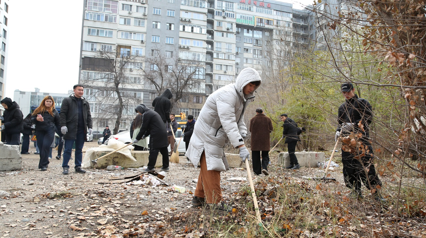 Алматыда «Таза Қазақстан» акциясы аясында сенбілік өтті