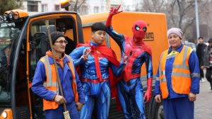 Суперқаһармандар Алматыны қоқыстан тазартты