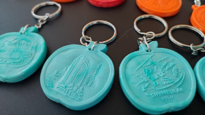 Кәдімгі қақпақтар өнер туындысына айналып шыға келді