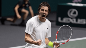 Қазақстан теннис турнирінде көш бастады