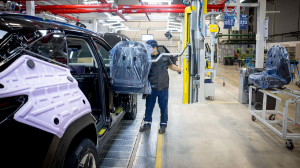 Алматының индустриалды аймағында автокөлік орындықтарын шығаратын зауыт ашылды