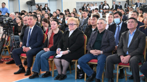 Наурызбай ауданының тұрғындары Алматы әкіміне көше жарығын шешкені үшін алғыс білдірді