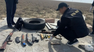 ҰҚК тәркіленген қауіпті қаруларды көрсетті 