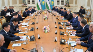 Өзбекстан Президенті екіжақты байланыстарды нығайтуды көздейтін бүгінгі кездесудің маңызына тоқталды