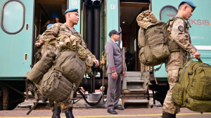 Құрлық әскерлері әскери институтының курсанттары Жеңіс парадына қатысуға елордаға жетті