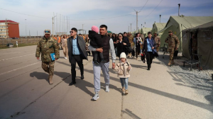 Жеңіс парадына қатысушылардың отбасылары далалық лагерьде болды