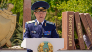 Прокурорлар майдан шебінде