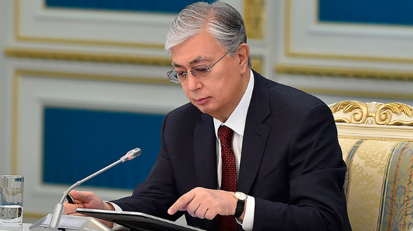 Мемлекет басшысы ақын Темірхан Медетбектің отбасына көңіл айтты