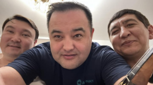 Екі депутат тегін ауыстырды