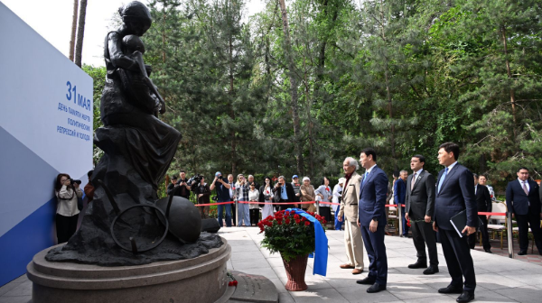 ALMATY ASHARSHYLYQ PEN SAIASI QÝǴYN-SÚRGİN QURBANDARYN ESKE ALDY