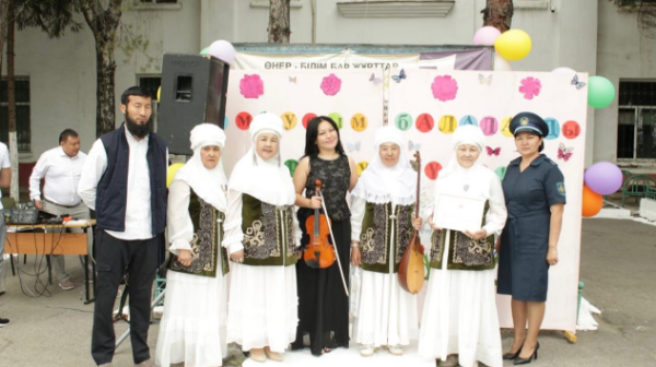 Almaty kolonıasyndaǵy balalar merekede ata-anasymen kezdesti