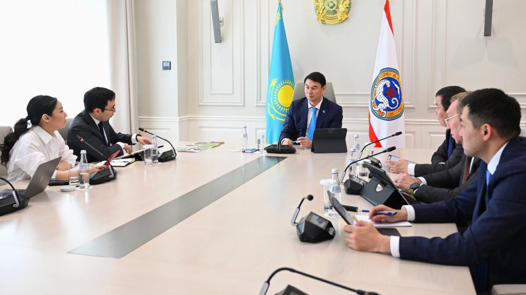 Almaty ákimi shahardaǵy týrızmdi damytýǵa qatysty qorytyndy esep pen jospardy tyńdady