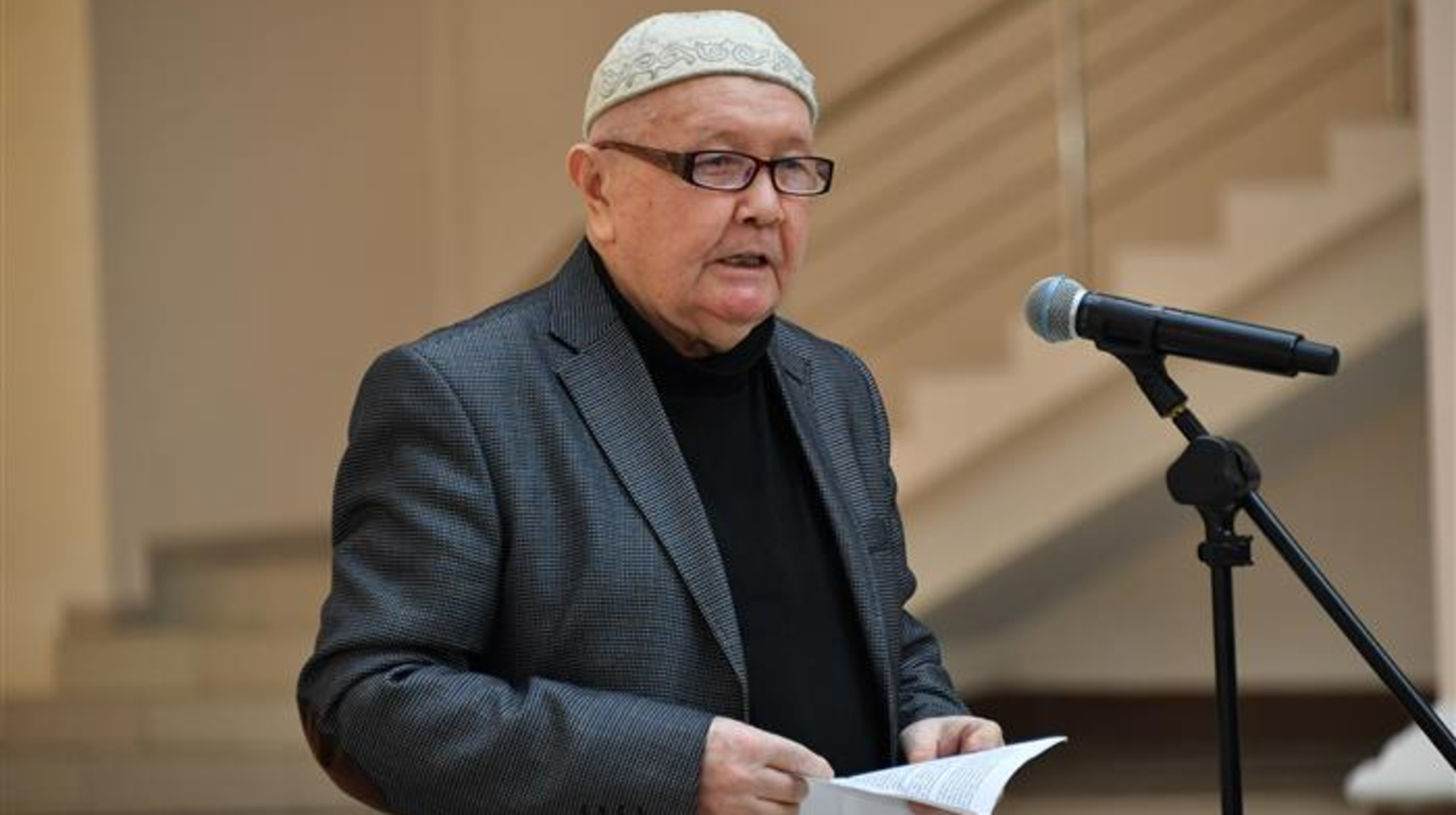 ارداگەر جۋرناليست الاياقتارعا الدانىپ ۇيىنەن ايىرىلىپ قالعالى تۇر
