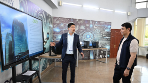 Алматы әкімі «АТП» АЭА-дағы өнеркәсіптік жобалармен танысты