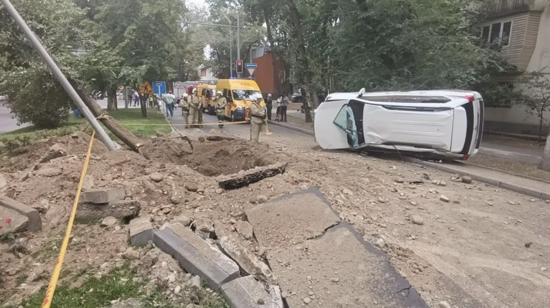 الماتىدا گاز قۇبىرى جارىلدى: كولىك اۋدارىلىپ، بىرنەشە ادام زارداپ شەكتى