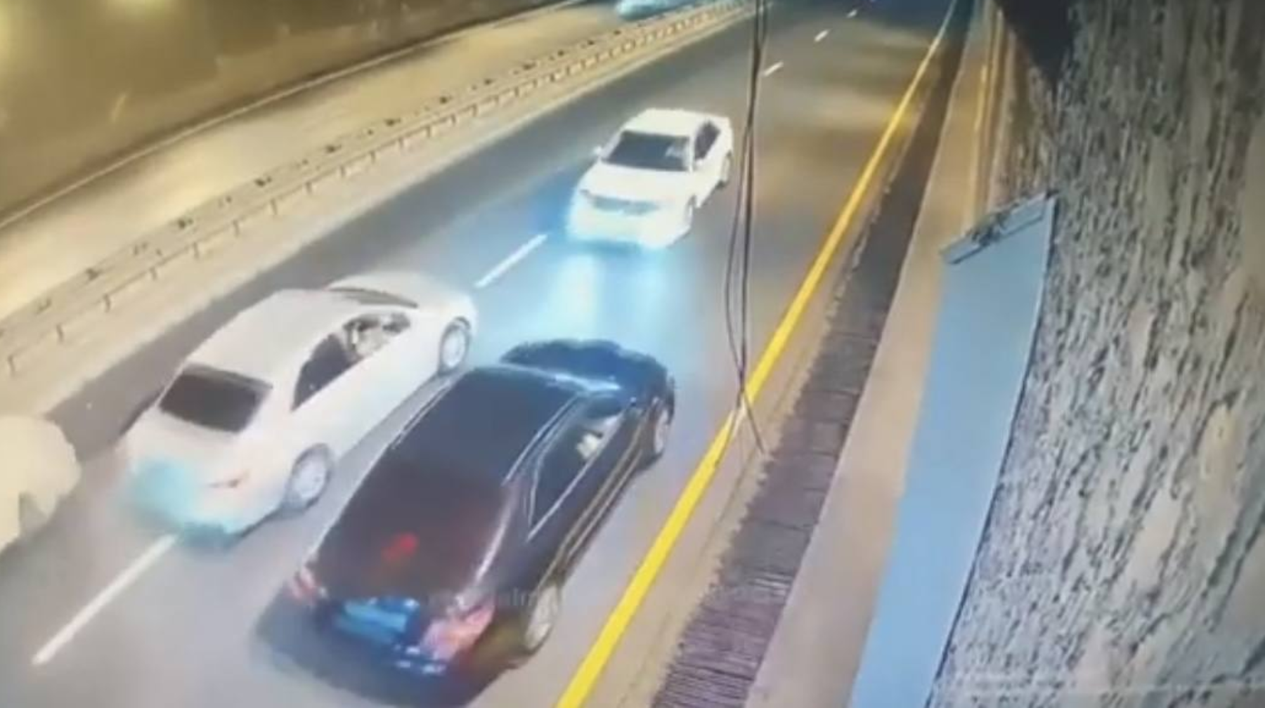 Almatyda polısıa jol qozǵalysy erejesin óreskel buzǵan júrgizýshilerdi anyqtady 