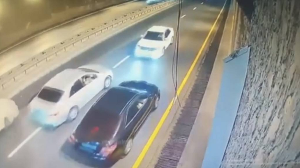 Almatyda polısıa jol qozǵalysy erejesin óreskel buzǵan júrgizýshilerdi anyqtady 