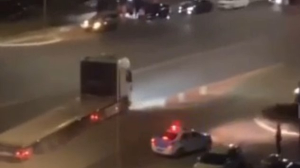 اقتاۋداعى GTA: جۇك كولىگىنىڭ جۇرگىزۋشىسى پوليسەيلەردەن قاشپاق بولدى