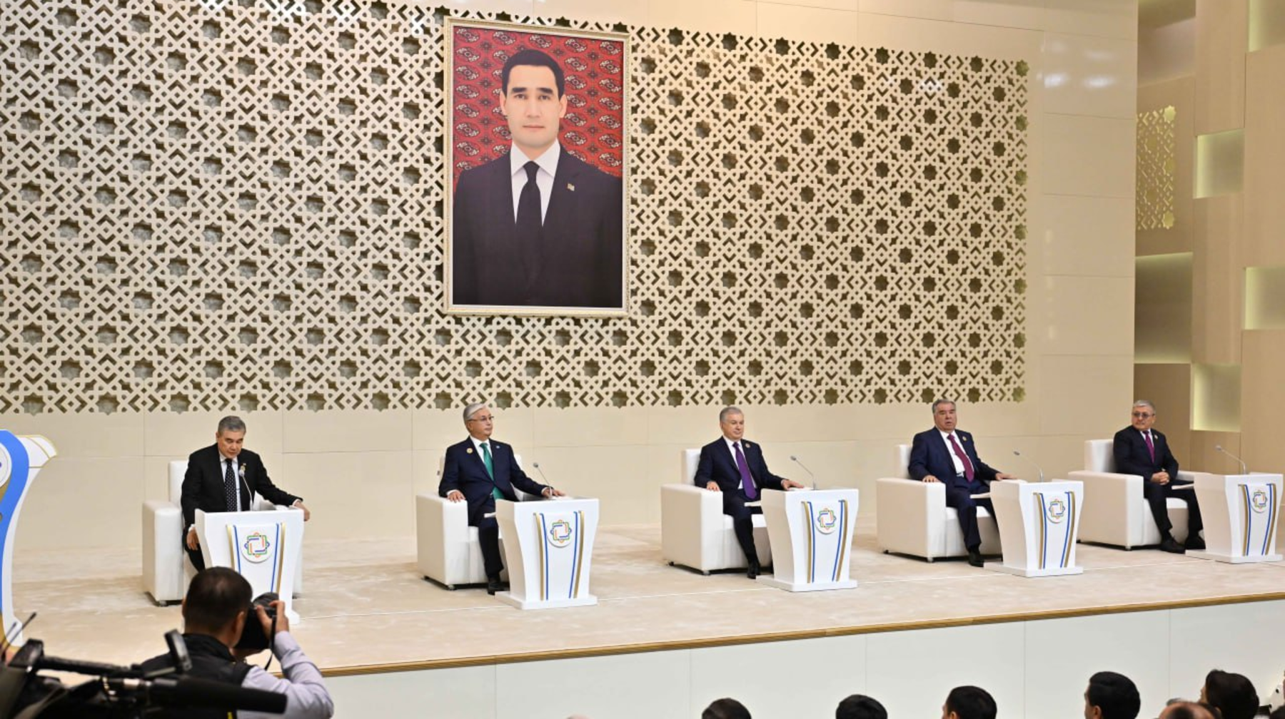 پرەزيدەنت توقايەۆ ورتالىق ازيا مەملەكەتتەرى باسشىلارىنىڭ بەيرەسمي كەزدەسۋىنە قاتىستى
