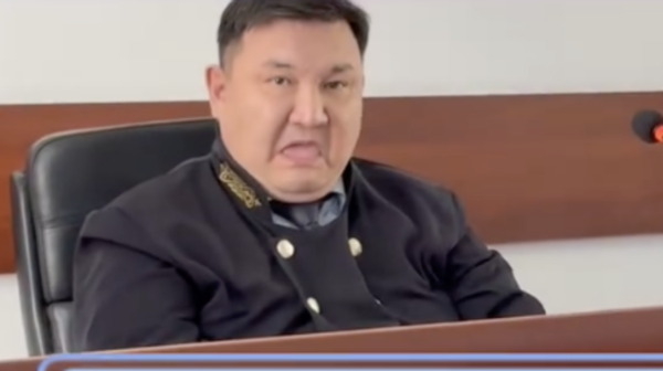 Shymkenttik sýdıa Qarabaev basyna báleni «tilinen» tapty