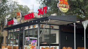 Алматыда заңсыз салынған кезекті қосалқы нысан сүріліп жатыр