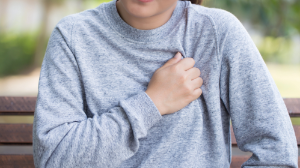 Шаршау және қыжыл: жүрегіңізді тез арада тексерту керегін білдіретін 10 белгі