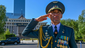 42 жастағы әскери марафоншы 600 км жүгіріп, рекорд жаңартпақ