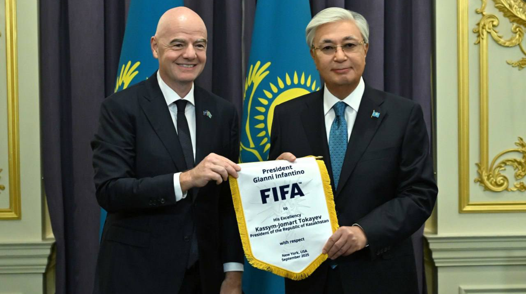 توقايەۆ FIFA پرەزيدەنتىن قابىلدادى