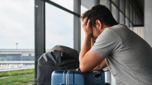 Қол жүгін ұшақ салонына орналастыру